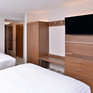 Queen Room Disability Access